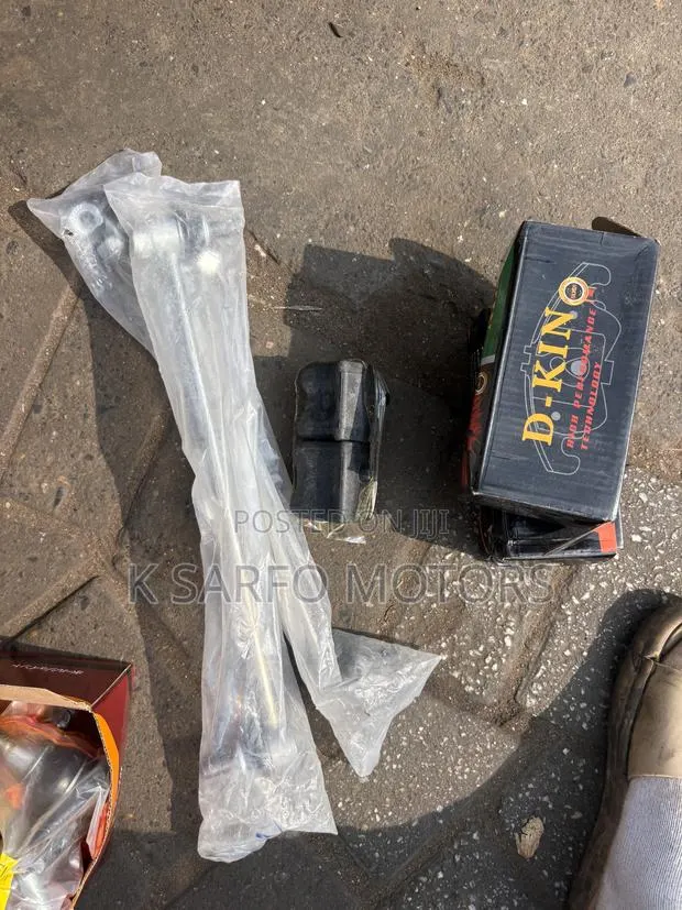 Toyota Rav4 Ball Joint,Link, Breakpad · Photo 1