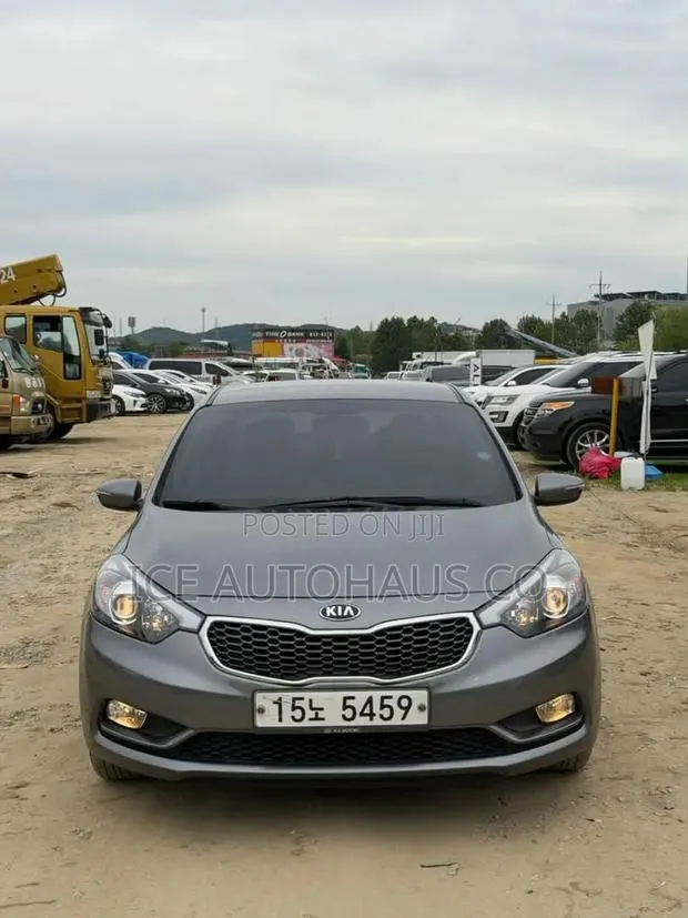 Kia K3 2015 Gray · Photo 1