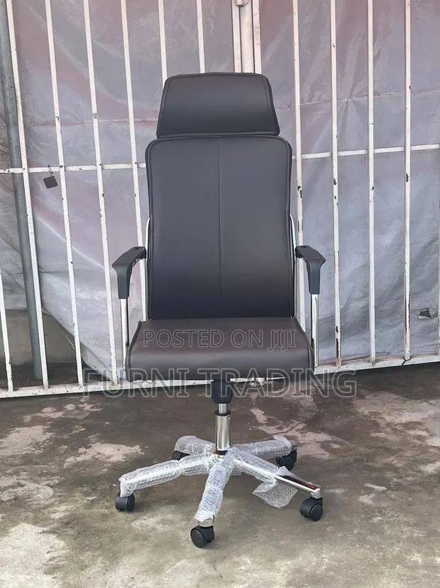 High-Back Computer Desk Chair · Photo 1