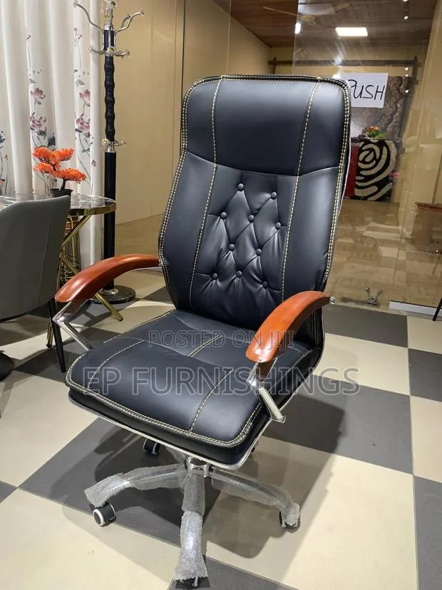 Office Chair (Leather) · Photo 1