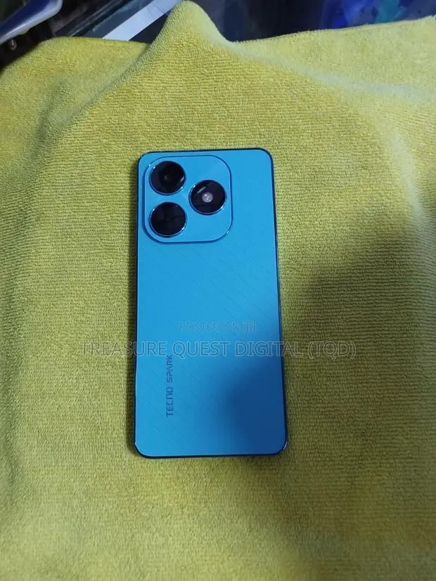 Tecno Spark 20 128 GB Blue · Photo 1