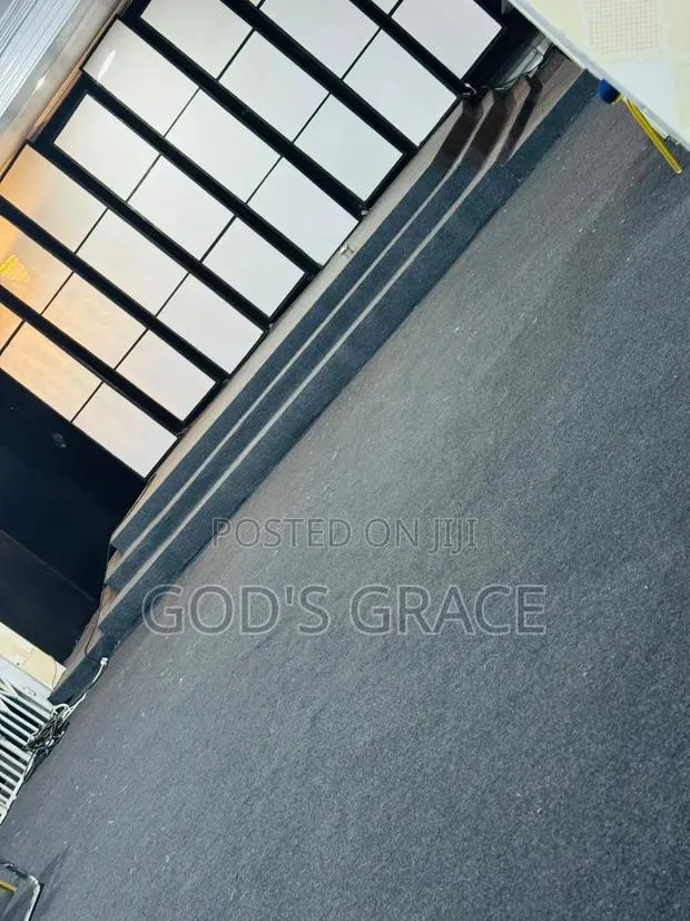 Grey Floor Carpet for Church and Auditoriums · Photo 1