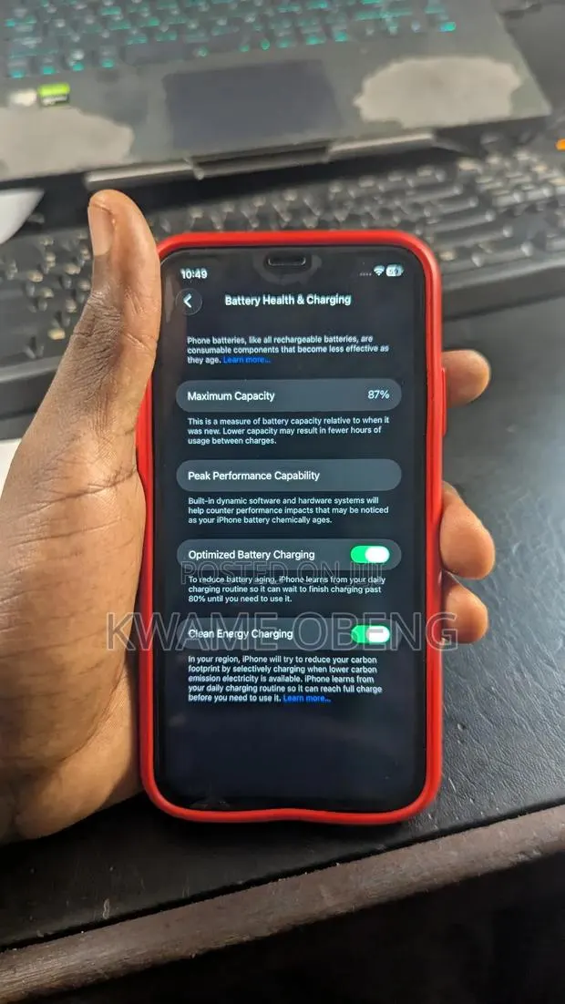 Apple iPhone 11 64 GB Purple · Photo 1