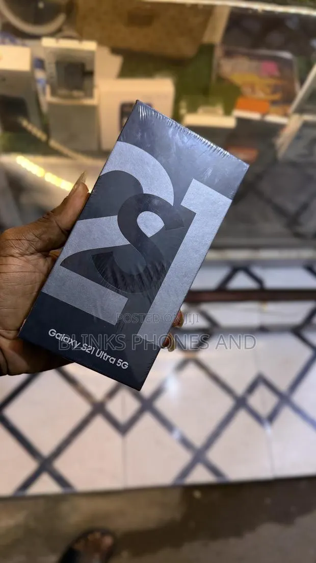 New Samsung Galaxy S21 Ultra 5G 128 GB Silver · Photo 1