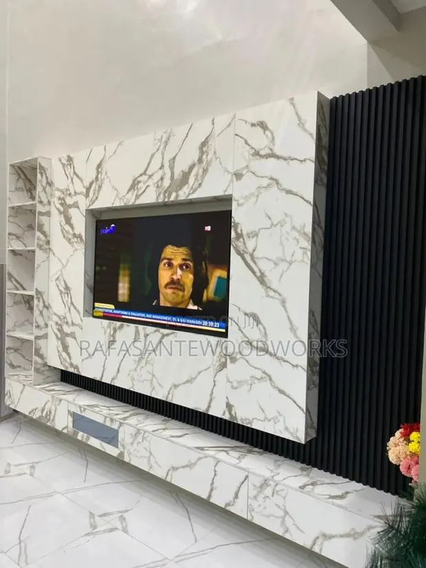 Raf Tv Unit With Well Panel · Photo 1
