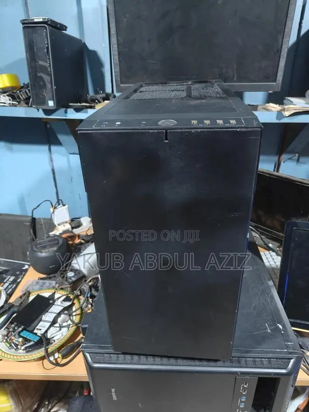 Desktop Computer MSI model 8GB Intel Core i7 HDD+SSD 1T · Photo 1
