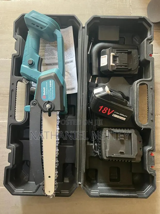 Rechargeable Chain Saw · Photo 1