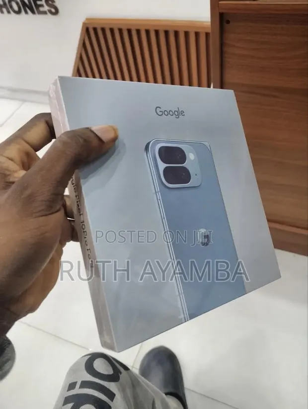 New Google Pixel 10 Pro Fold 256 GB Black · Photo 1