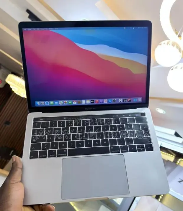 Laptop Apple MacBook Pro 2016 16GB Intel Core i7 SSD 512GB · Photo 1