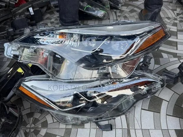 Toyota Corolla 2018 Headlight Sports · Photo 1