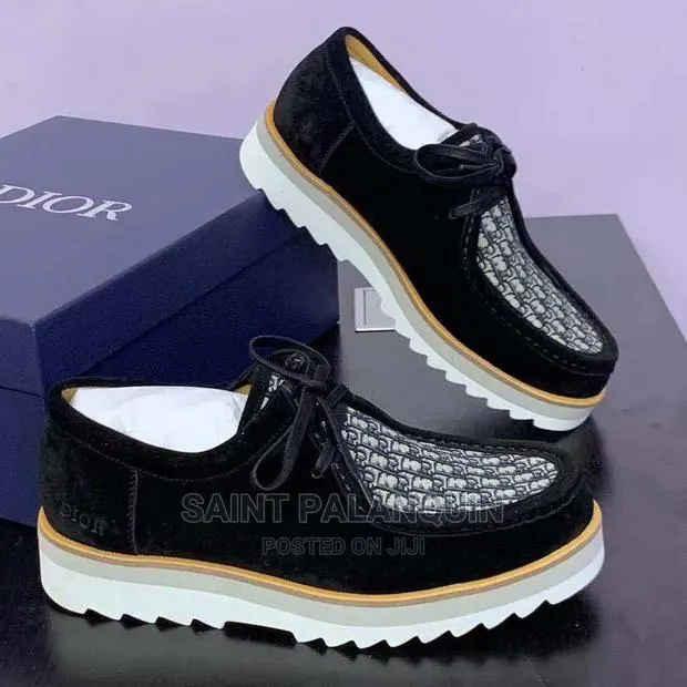 Christian Dior · Photo 1