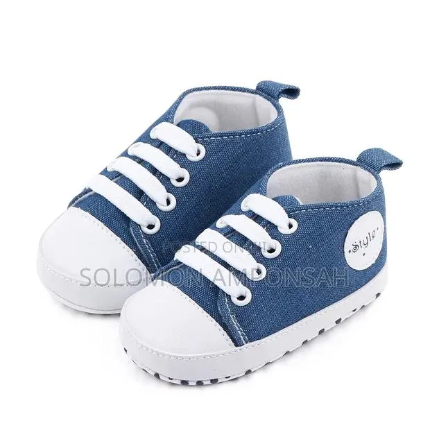 Prewalker Shoes · Photo 1