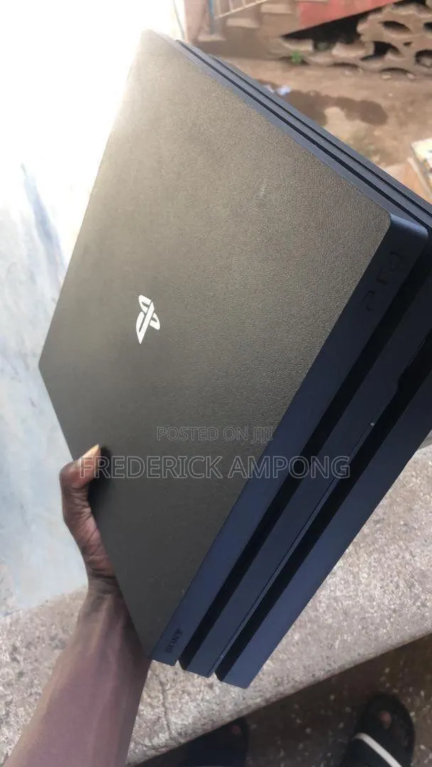 Ps4 Pro With 15 Games Very Neat With All Accessories · Photo 1