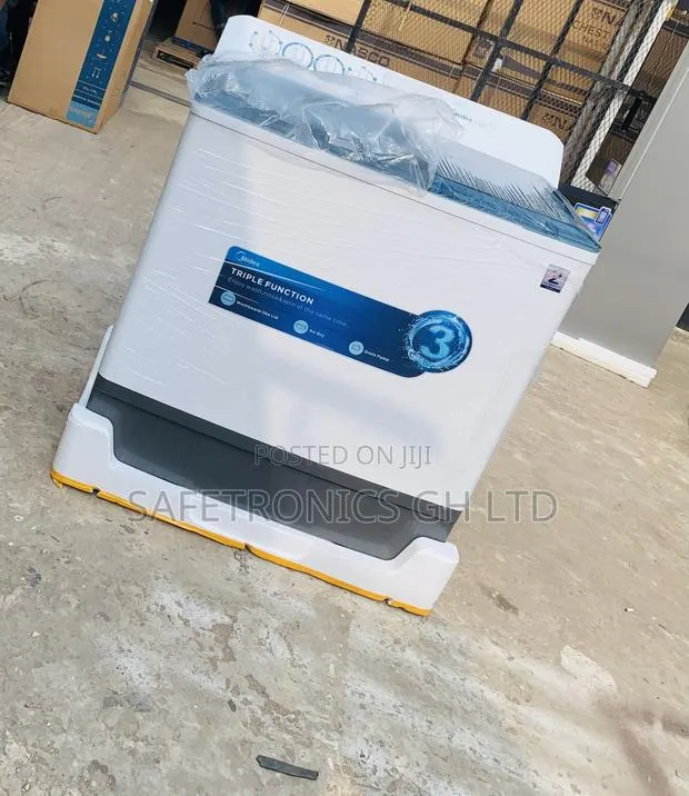 Try AquaSpin Midea WashingMachine 18kg White · Photo 1