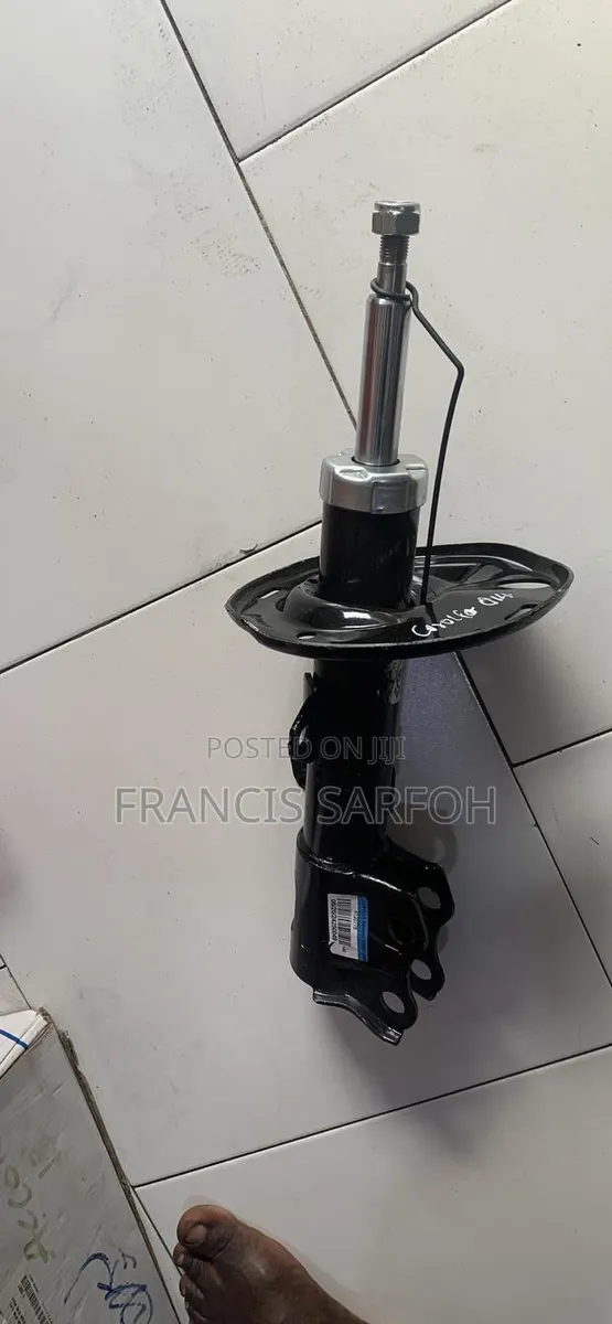 Toyota Corolla 2015 Front Shocks · Photo 1