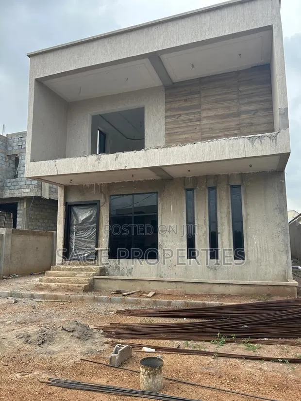 4bdrm House in Nmai-Dzorn for sale · Photo 1