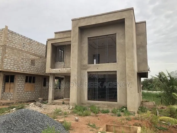3bdrm Duplex in Amanfrom, Accra Metropolitan for sale · Photo 1