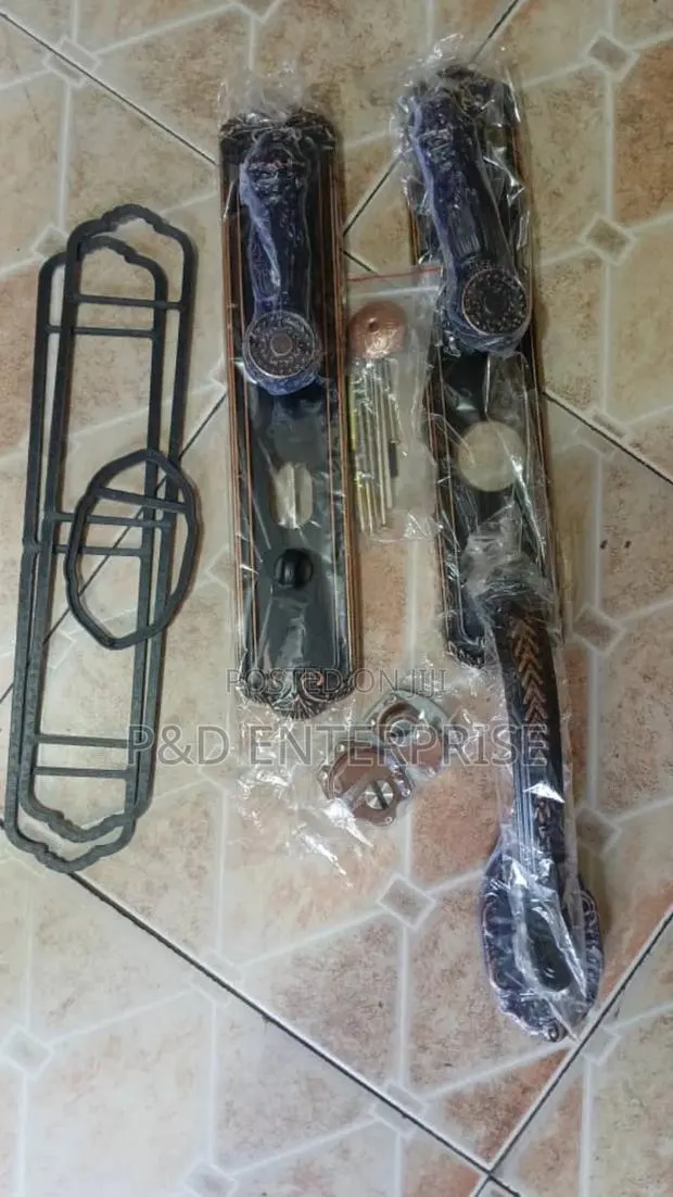 Quality Heavy Duty Door Handle · Photo 1