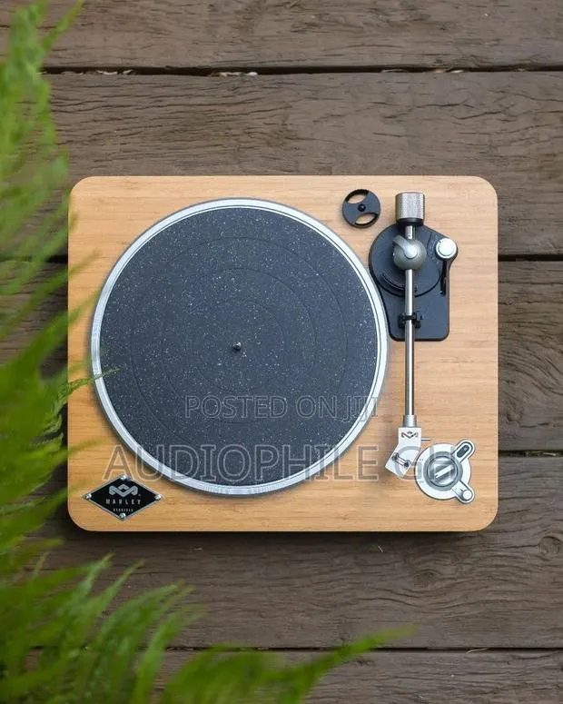 House of Marley Stir It Up Wireless Bluetooth Turntable · Photo 1
