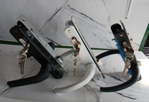Aluminum Glass Door Lock · Photo 1
