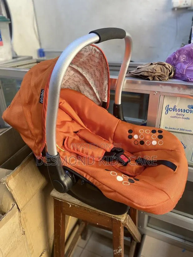 Baby’S Car Seat Carrier · Photo 3