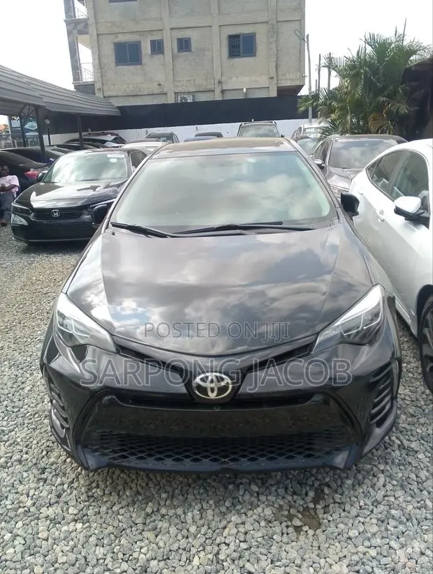 Toyota Corolla 2016 Black