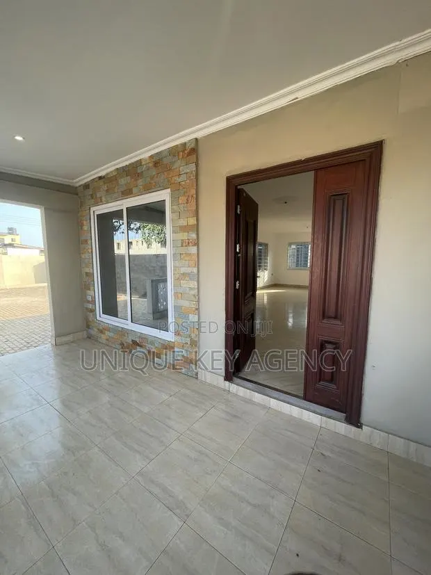 3bdrm Apartment in Unique Key Agency, Teshie for rent · Photo 1