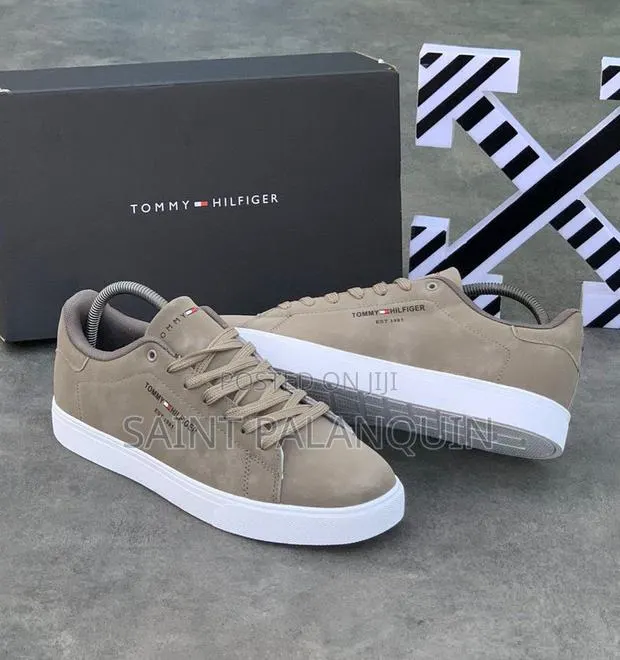 Tommy Hilfiger · Photo 1