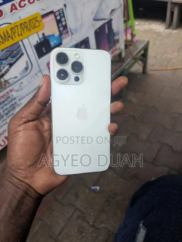 Apple iPhone 14 Pro Max 256 GB White · Photo 1