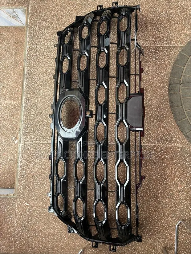 Front Grill Tundra 2022-2023-2024-2025 Black Ediction · Photo 1