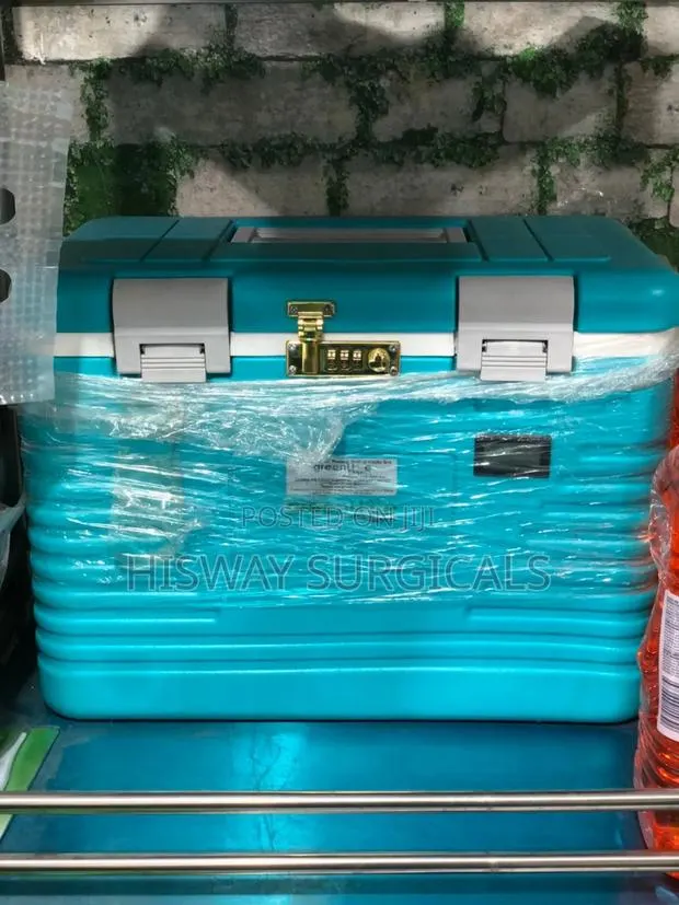 Potable Medical Cooler Box · Photo 1