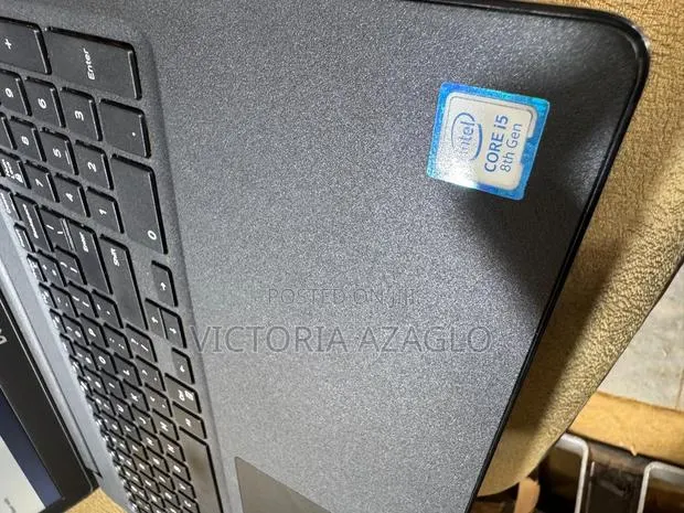 Laptop Dell Latitude 3500 8GB Intel Core i5 SSD 256GB · Photo 1