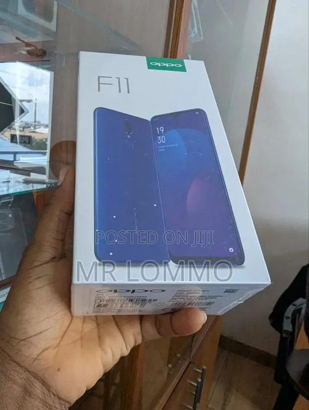 New Oppo F11 128 GB Black · Photo 1