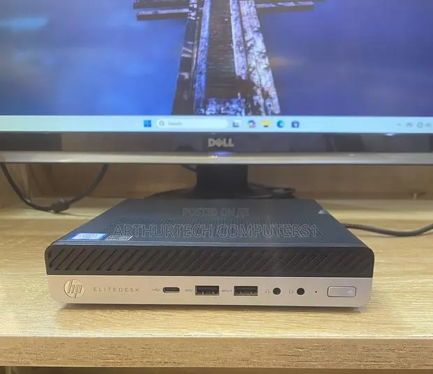 Desktop Computer HP EliteDesk 800 G3 8GB Intel Core i5 SSD 256GB · Photo 1