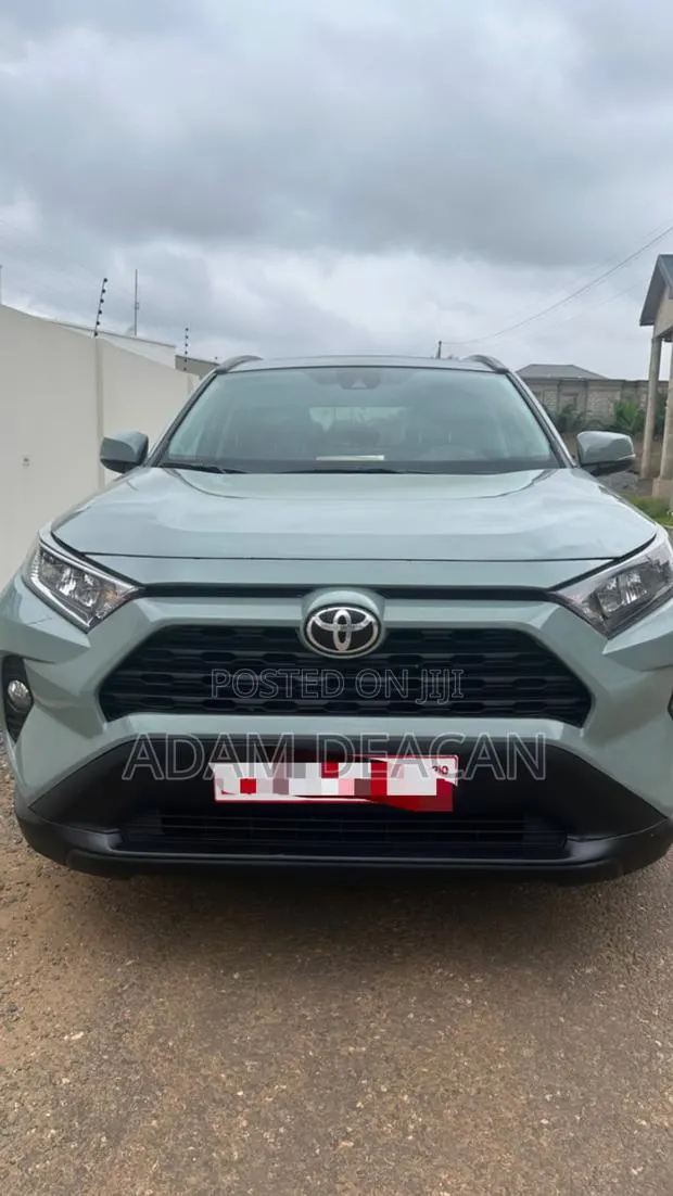 Toyota RAV4 XLE Premium AWD 2020 Green
