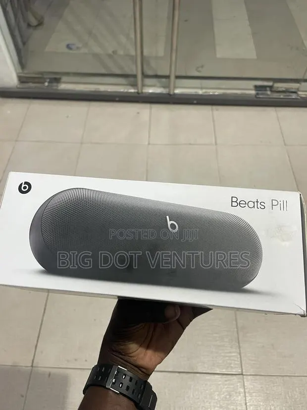 Original Beats Pill Bluetooth Speaker · Photo 1