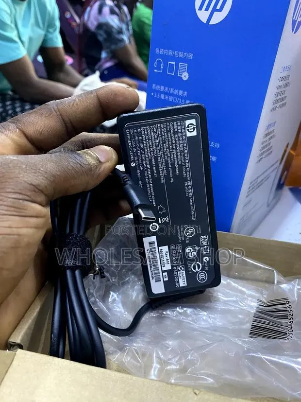 Hp Type C ( Usb- C Adapter ) · Photo 1