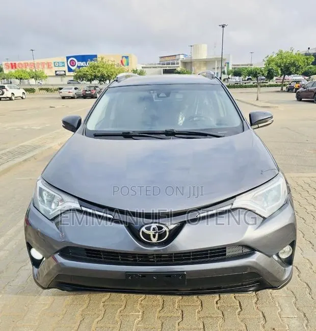Toyota RAV4 2018 Gray · Photo 1