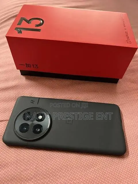 New OnePlus 13 1 TB Black · Photo 1
