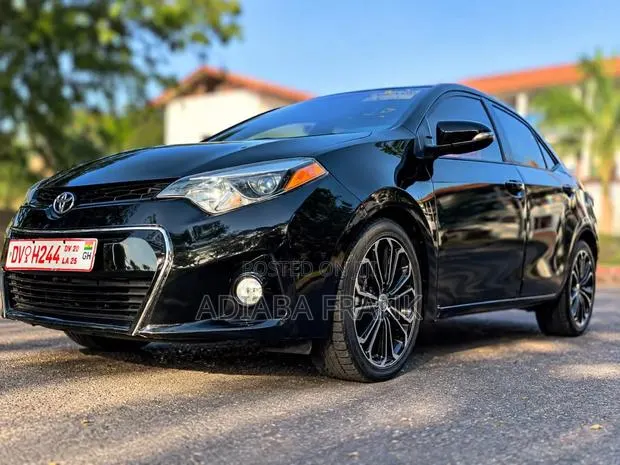 Toyota Corolla 2016 Black · Photo 1
