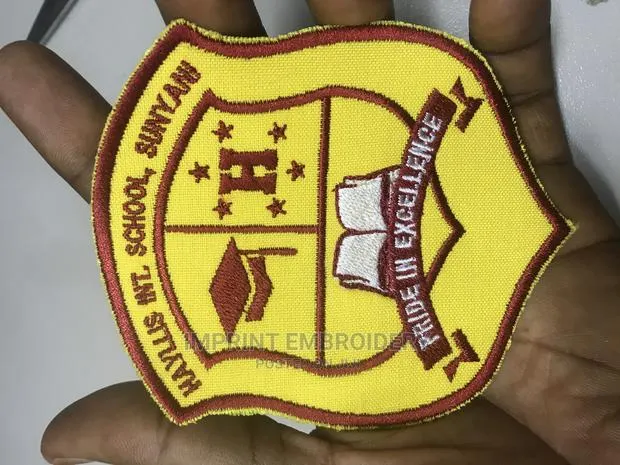 Crest Embroidery · Photo 1
