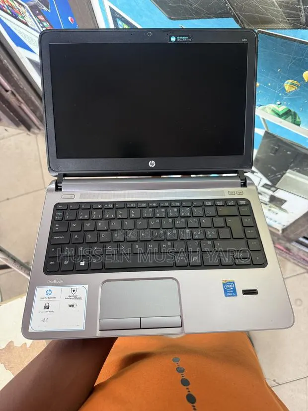 Laptop HP 430 G1 6GB Intel Core i5 HDD 320GB · Photo 1