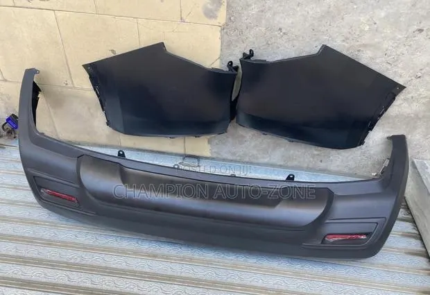 Highlander Grand 2020-2021-2022-2023 Back /Rear Bumper Complete · Photo 1