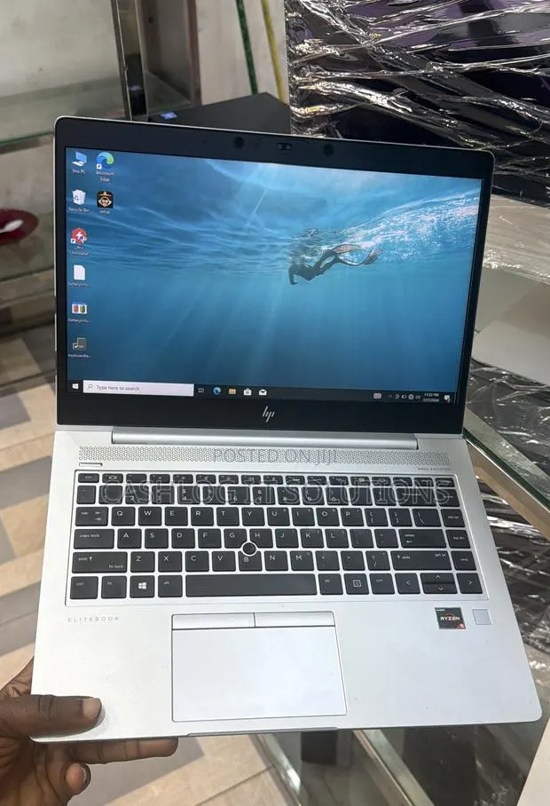 Laptop HP EliteBook 745 G5 16GB AMD Ryzen 5 SSD 256GB · Photo 1
