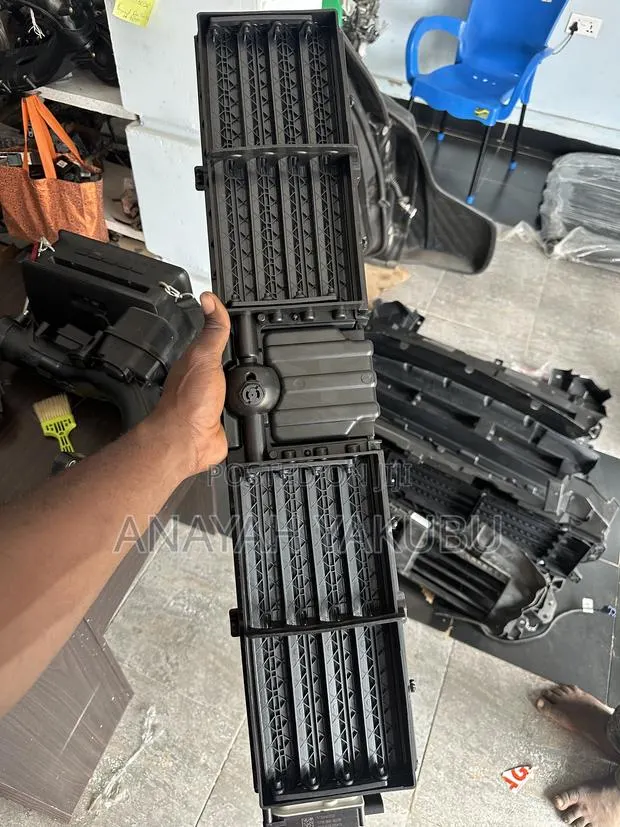 2023-25 Honda Accord Shutter Grille Original · Photo 1