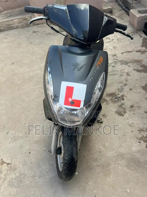 Peugeot Kisbee 2020 Gray · Photo 1