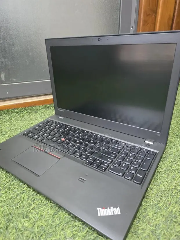 Laptop Lenovo ThinkPad T550 8GB Intel Core i5 HDD 500GB · Photo 1