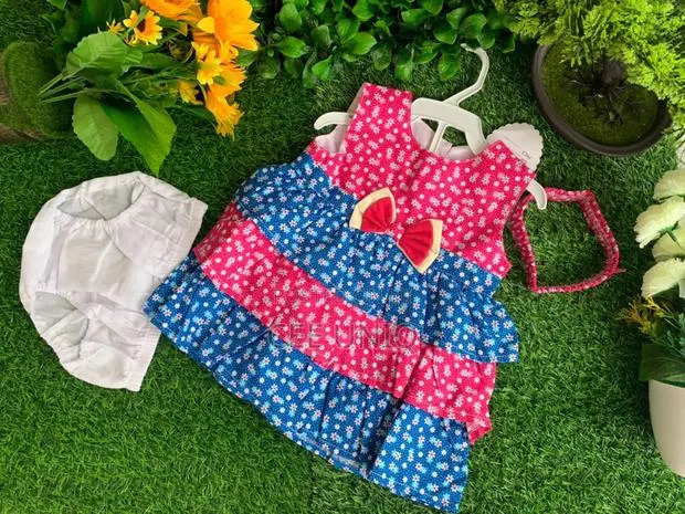 3 Piece Clothing Set · Photo 1