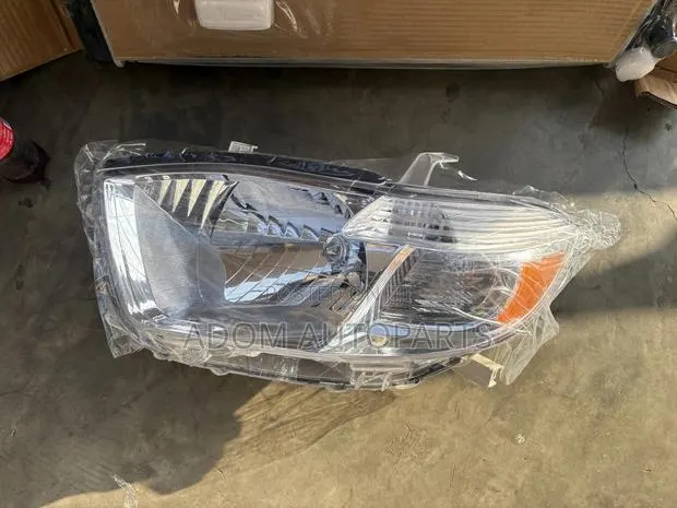 Toyota Highlander Headlight 2007 2008 2009 2010 · Photo 1