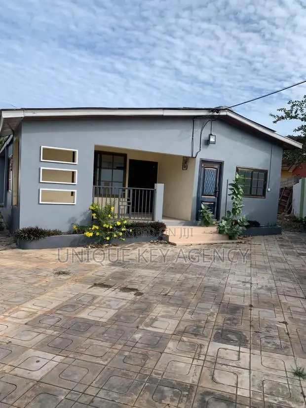 3bdrm House in Unique Key Agency, North Kaneshie for rent · Photo 1